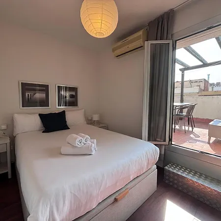 Апартаменты Terrace Apartment With Direct View To Sagrada Familia *